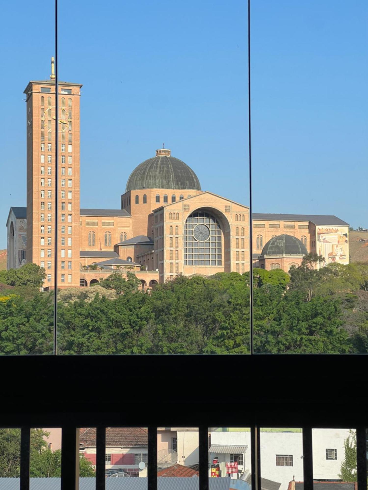 Apartamento Vista Privilegiada 5 Minutos Da Basilica Aparecida (Sao Paulo)